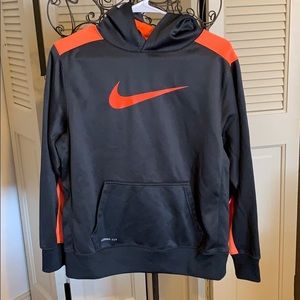 boys nike thermal fit hoodie